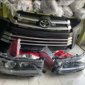 Head Light for Toyota Highlander 2018 Model