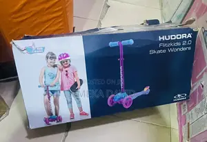 Hudora Flitzkids 2.0 Skate Wonders Three-Wheeled Scooter.