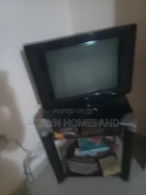 20 Inches TV and Stand