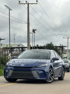 Toyota Camry XLE 2025 Blue