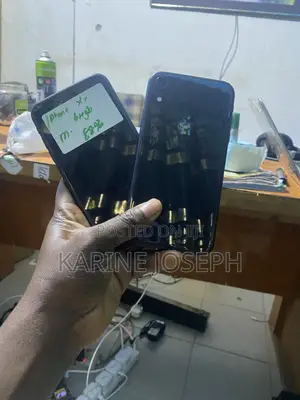 Apple iPhone XR 64 GB Black
