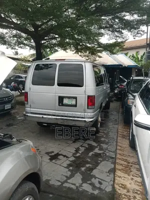 Ford E350 2010 Silver
