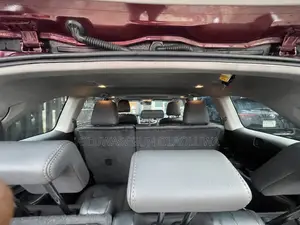 Toyota Highlander XLE 4dr SUV (3.5L 6cyl 6A) 2015 Maroon