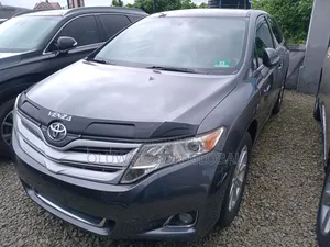 Toyota Venza V6 2011 Gray
