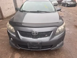 Toyota Corolla 2010 Gray