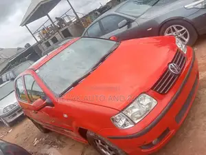 Volkswagen Polo 2007 Red
