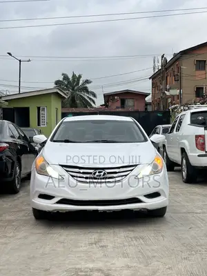 Hyundai Sonata 2012 White