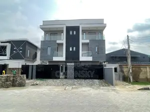 4bdrm Duplex in Ogudu GRA for sale