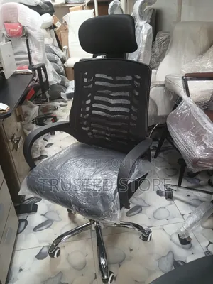 Executive Swivel Office Chair With Head Rest