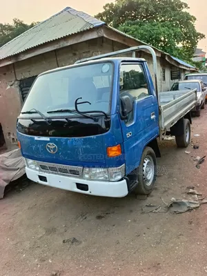 Nigeria Used Toytoyota Dyna 150 3y Petrol Engine