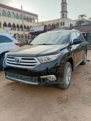 Toyota Highlander 3.5L 4WD 2013 Black