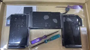 Apple MacBook Air 13-Inch M1 (2020)