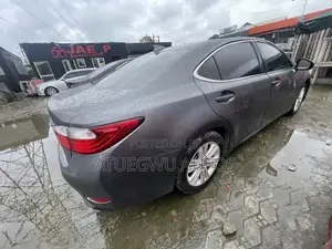 Lexus ES 350 FWD 2015 Gray