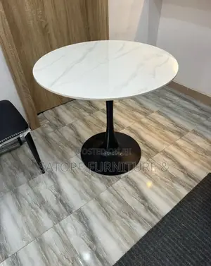 Mable Top Dining Event Table