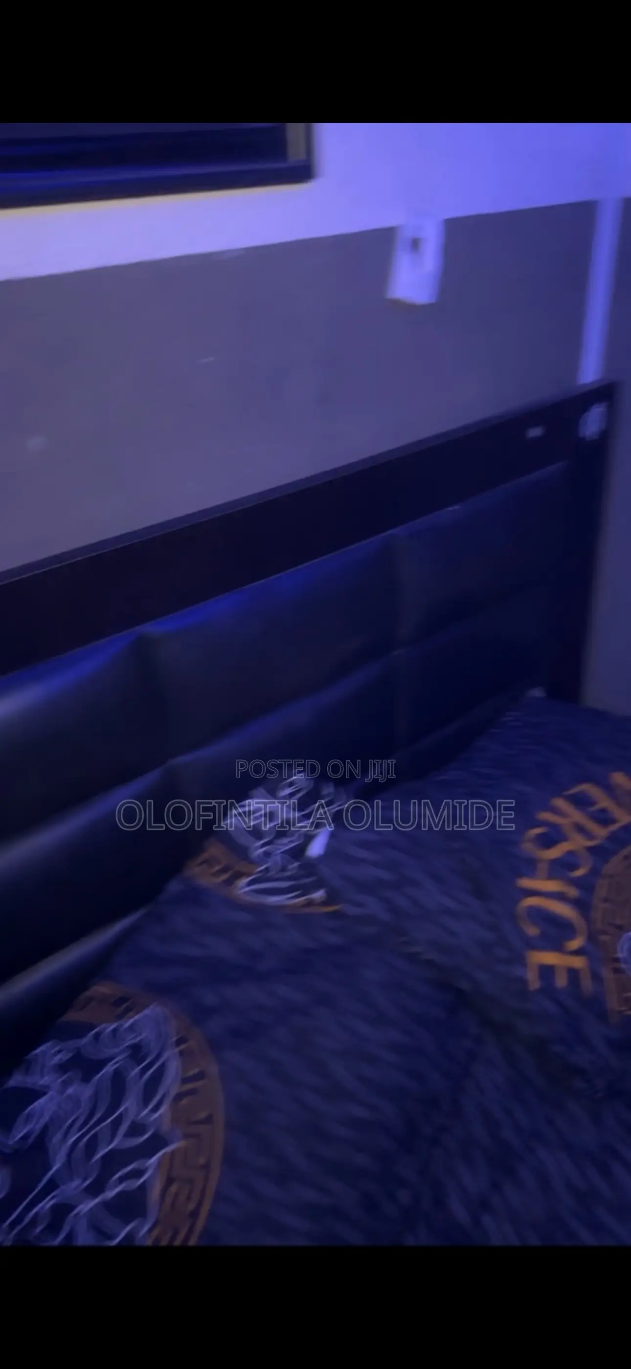 4.5 by 6 Bedframe