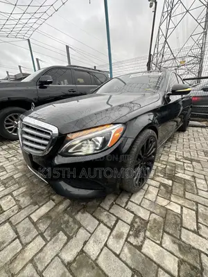 Mercedes-Benz C300 Luxury 4dr AWD 4Matic Sedan (2.0L 4cyl 7A) 2015