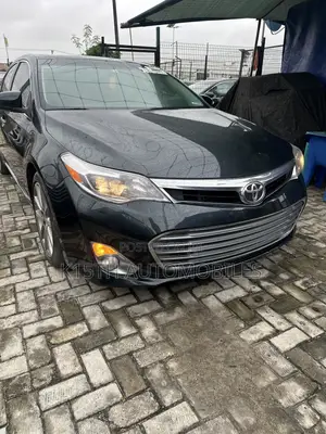 Toyota Avalon XLE Premium 4dr Sedan (3.5L 6cyl 6A) 2015 Gray
