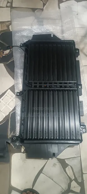 Tacoma 2025 Radiator Plastic Support