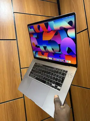 Laptop Apple MacBook Pro 2019 16GB Intel Core i7 SSD 512GB