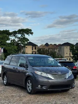 Toyota Sienna LE 8 Passenger 2012 Gray