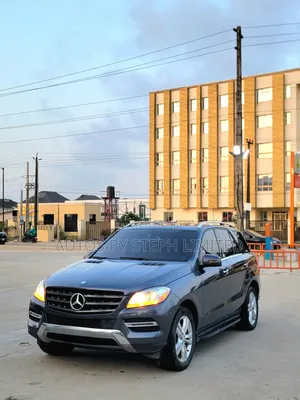 Mercedes-Benz M Class ML350 4MATIC 4dr SUV AWD (3.5L 6cyl 7A) 2015 Gray