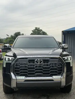 Toyota Tundra 1794 Edition CrewMax 5.5' Bed 2024 Black