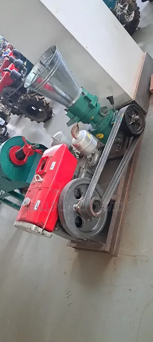 Diesel-Powered Animal Feed Pallet Mill Machine