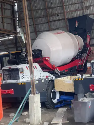 JD5500L Self-Loading Concrete Mixer Truck
