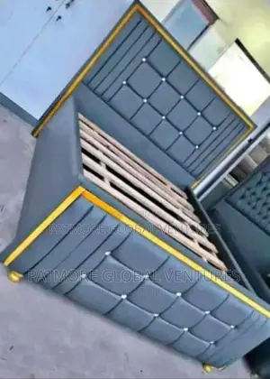 Class Design Bedframe
