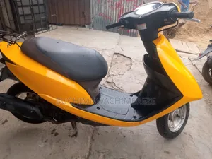 Honda Dio 2021 Yellow