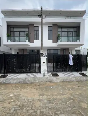 4bdrm Duplex in Lekki for sale