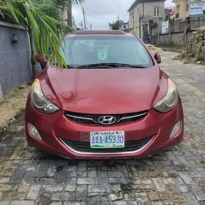 Hyundai Elantra Limited Sedan FWD (1.8L 4cyl 6A) 2013 Red
