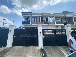 3bdrm Duplex in Harris Drive By Vgc for rent