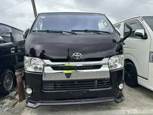 Toyota HiAce 2015 Black