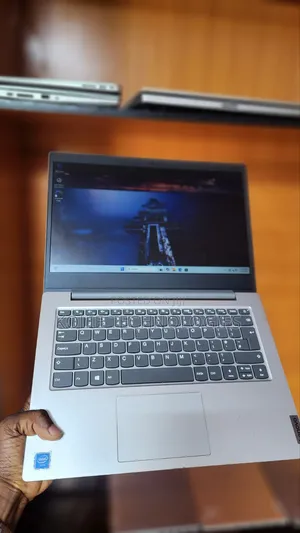 Laptop Lenovo Ideapad 3 4GB Intel Pentium SSD 128GB