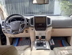 Toyota Land Cruiser 4.5 V8 VXR 2013 Black