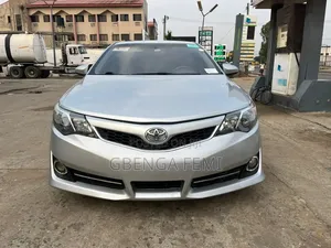 Toyota Camry 2013 Silver