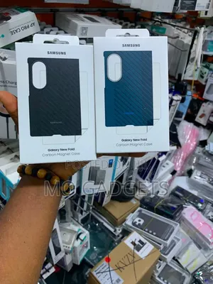 Samsung Galaxy Fold 8 Carbon Fibre Case With MagSafe
