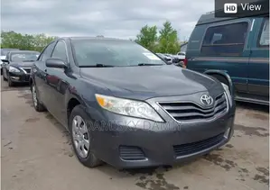 Toyota Camry LE 4dr Sedan (2.5L 4cyl 6AM) 2010 Gray