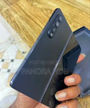 New Samsung Galaxy Z Fold4 256 GB Black