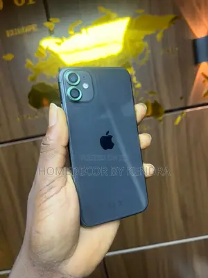 Apple iPhone 11 64 GB Black