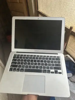 Laptop Apple MacBook Air 2011 8GB Intel Core i5 SSD 512GB