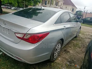 Hyundai Sonata 2010 Silver