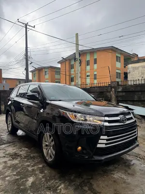 Toyota Highlander 2016 Black
