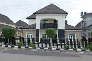 4bdrm Townhouse/Terrace in Sabon Lugbe for sale