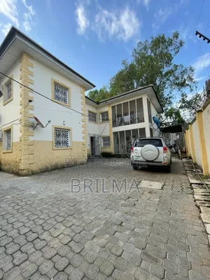 6bdrm Block of Flats in Zone 6 / Wuse for sale
