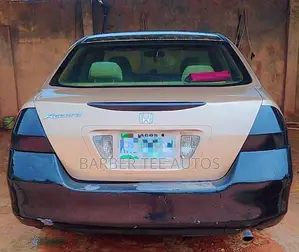 Honda Accord 2006 Gold