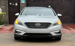 Hyundai Sonata Limited Sedan FWD (2.4L 4cyl 6A) 2016 Silver