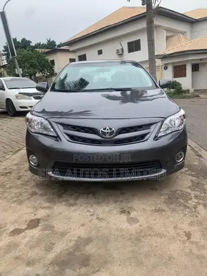 Toyota Corolla LE 4dr Sedan (1.8L 4cyl 4A) 2012 Gray
