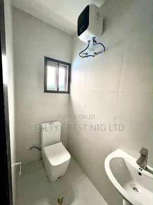 2bdrm Apartment in Obafemi Awolowo Way for rent
